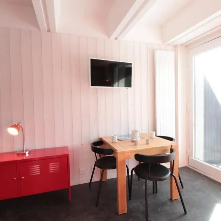 Renove Pour 4 Pers, Balcon, Au Pied Des Pistes Et Commerces - Fr-1-687-111