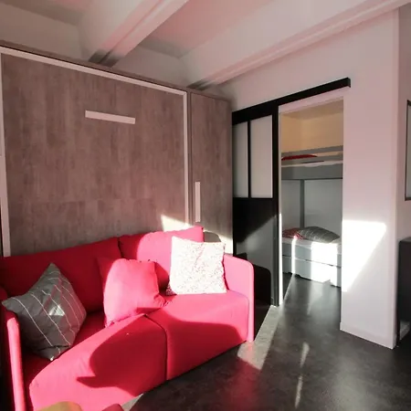 Renove Pour 4 Pers, Balcon, Au Pied Des Pistes Et Commerces - Fr-1-687-111 Apartman