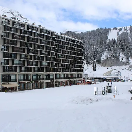 Renove Pour 4 Pers, Balcon, Au Pied Des Pistes Et Commerces - Fr-1-687-111 Arâches